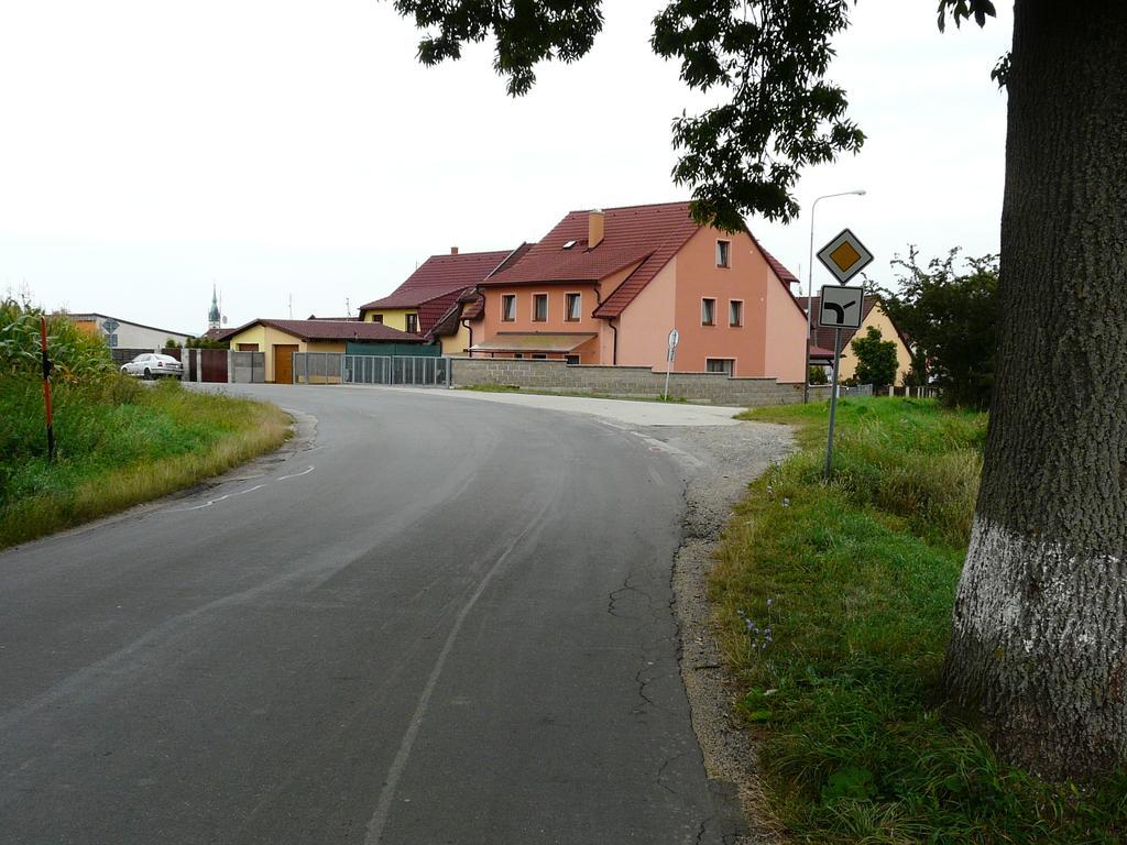 Wellness Penzion Palice Jindřichŭv Hradec Exterior foto